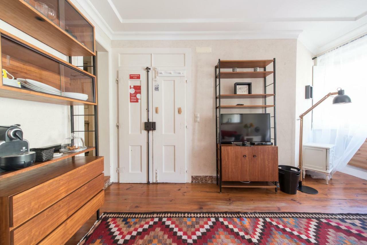 Cozy Apartment In Historic Center リスボン エクステリア 写真